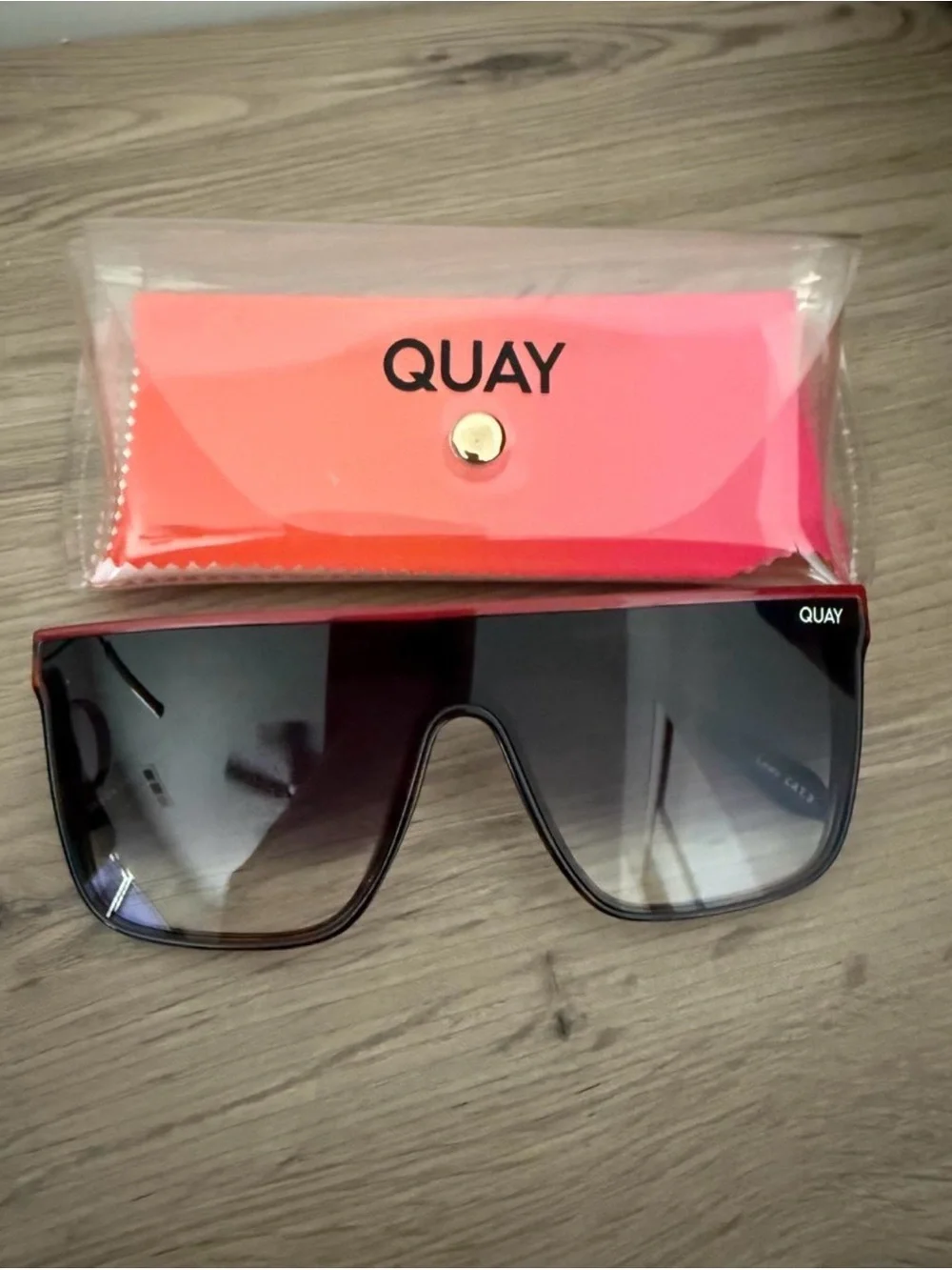 QUAY Nightfall Sunglasses with Case